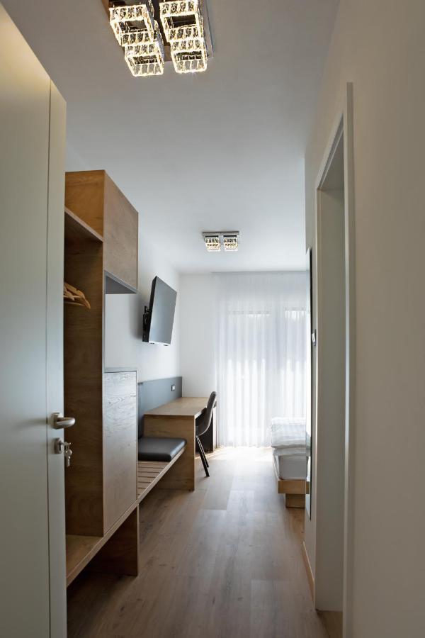 Rooms Gril 포스토이나 외부 사진